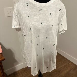 Women’s Lucky Brand Tee Size Large Clover